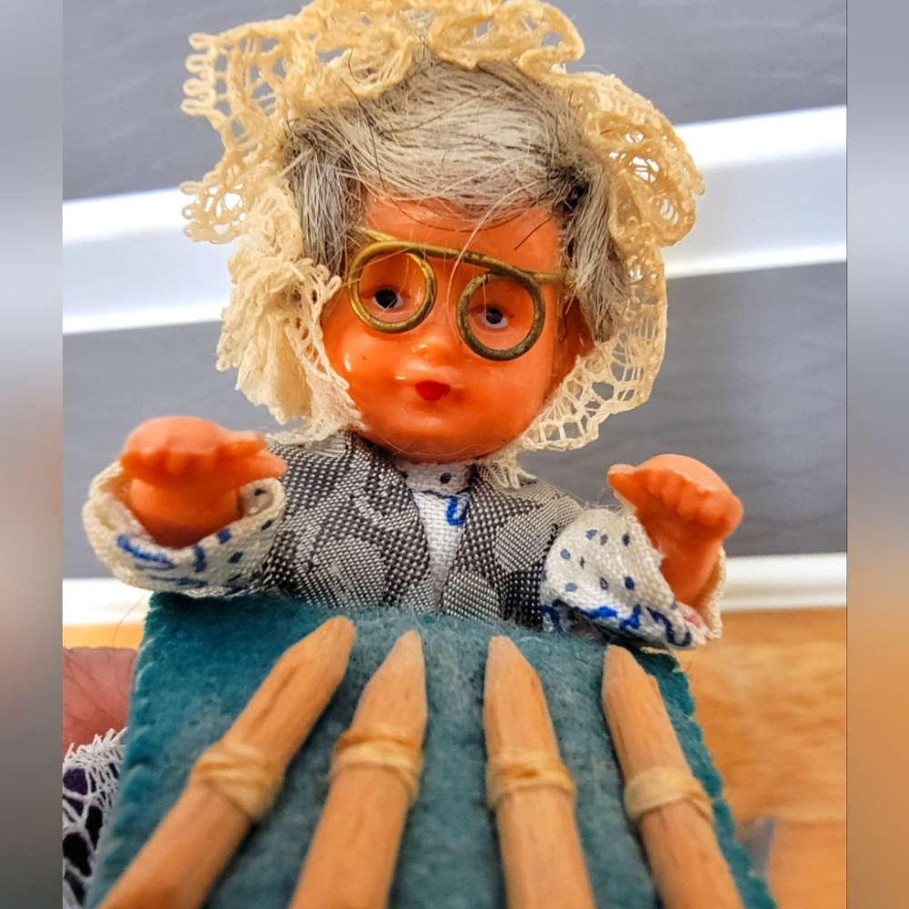 Vtg Cecile Bruxelles Passage Du Nord Handmade Old Woman Doll, Rare Collectible